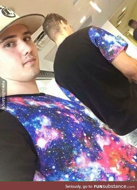 Guy had this shirt for a year and wondered why the sleeves were black until this encounter