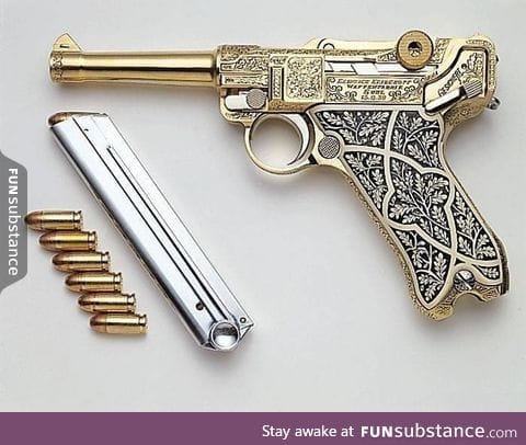 How's that for gorgeous? Luger P-08