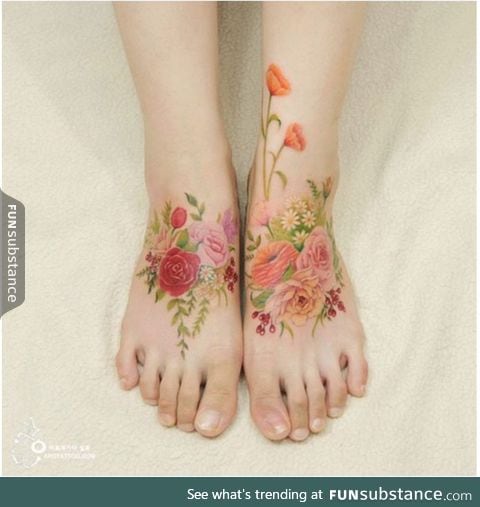 Beautiful watercolor tattoo courtesy of Aro Tattoo, Korea