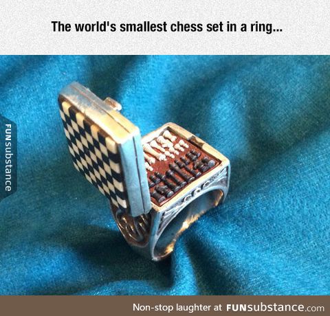 World's Smallest Chess Set