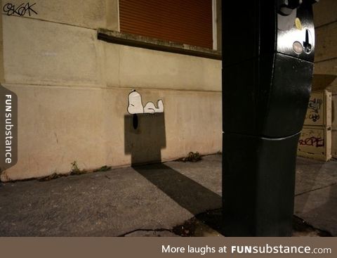 Snoopy shadow graffiti