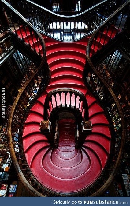 Staircase at the Lello bookstore