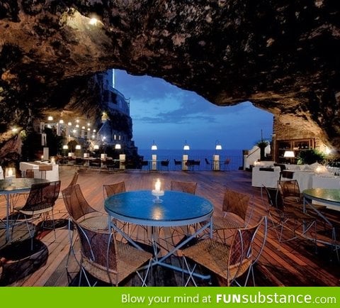 Restaurant in a cave in Italy