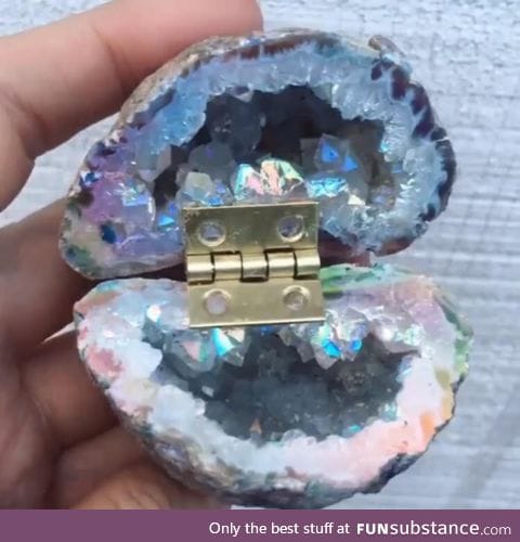 Geode ring box. I'll marry whoever gets me this, holy shit it's beautiful