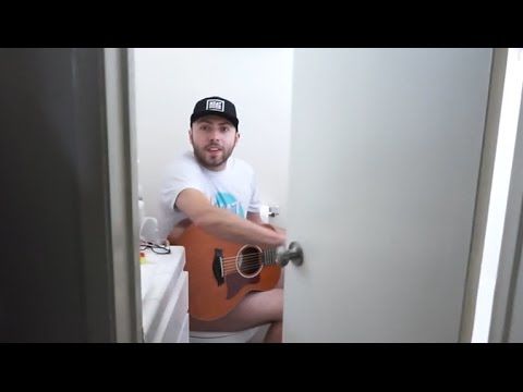 Guy keeps singing Green Day's Good Riddance while his roommate tries to play guitar