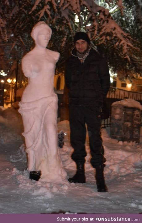 Greek art student made Aphrodite of Milos instead of a snowman