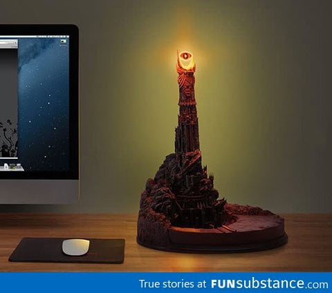 Amazing eye of Sauron desk lamp