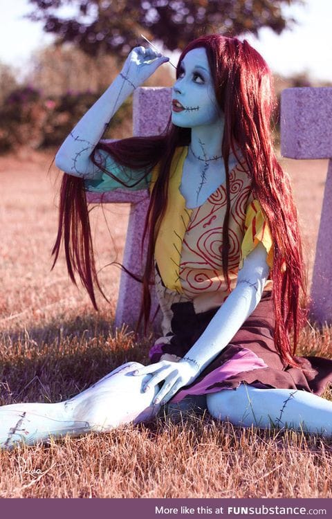 Beautiful "The Nightmare Before Christmas" Sally cosplay