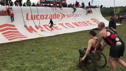 Father-Son tackle Tough Mudder with the help of strangers