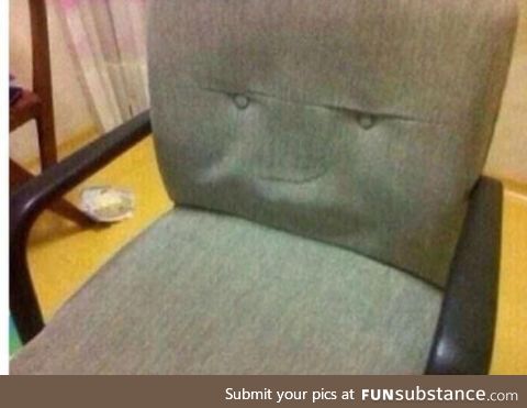 This chair be like, "damn girl, come sit your fine ass over here"