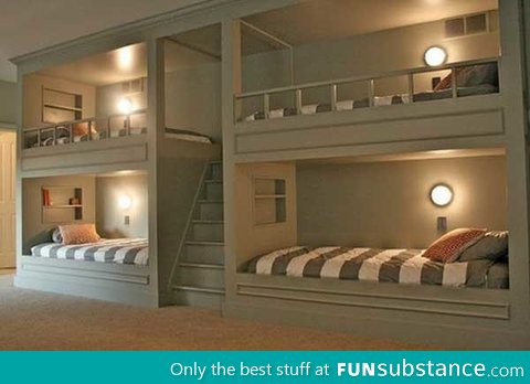 Space-saving bunk bed