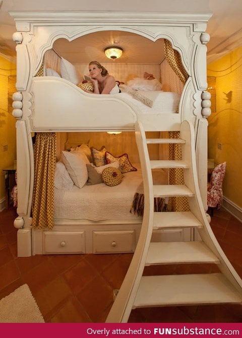 A princess' bunk bed