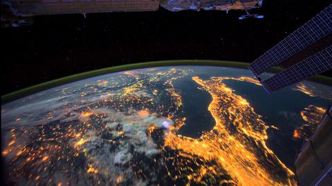 Amazing footage from International Space Station!