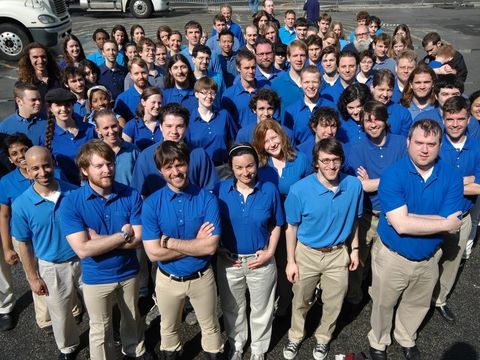 50 people dress up as best buy employees and get kicked out of best buy