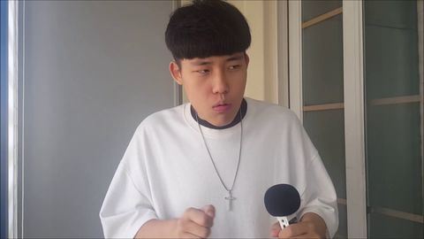 This Korean kid's insane beatbox routine