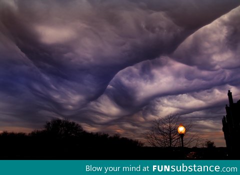 Asperatus Clouds makes the sky look like waves