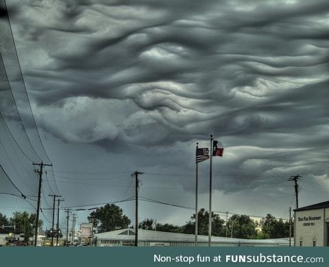 Asperatus clouds over Texas