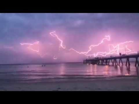 Just an awesome lightning show