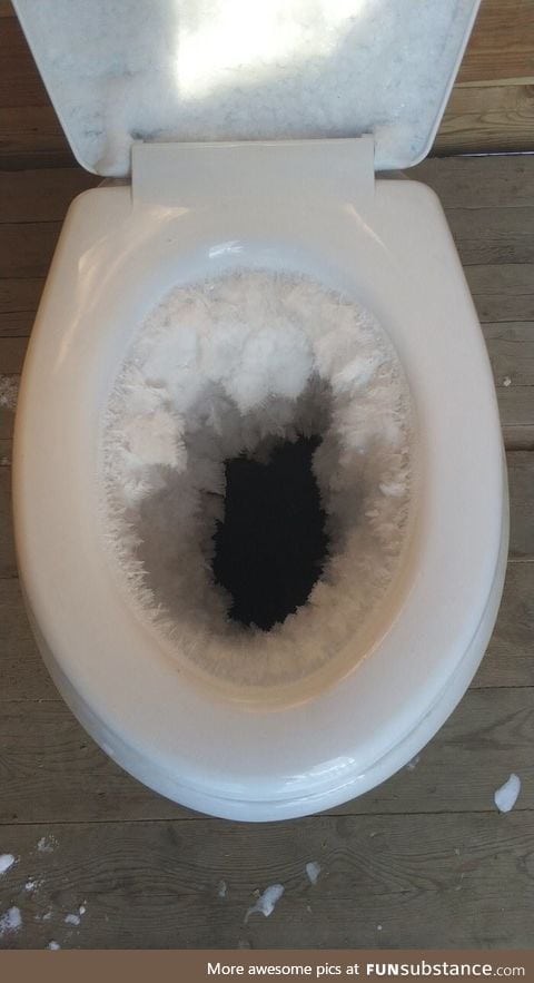 Toilet in winter
