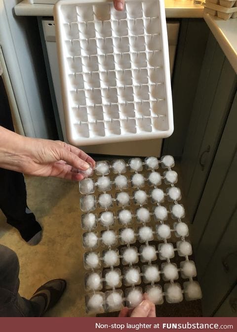 All the icecubes came out at once