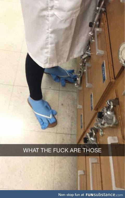 Someone in the lab forgot proper attire