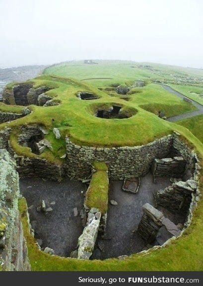 Bronze age settlement scotland