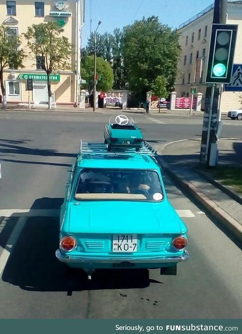 This car carrying a mini version of itself