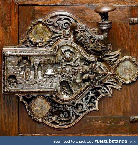 Gorgeous lock from the early 20th century