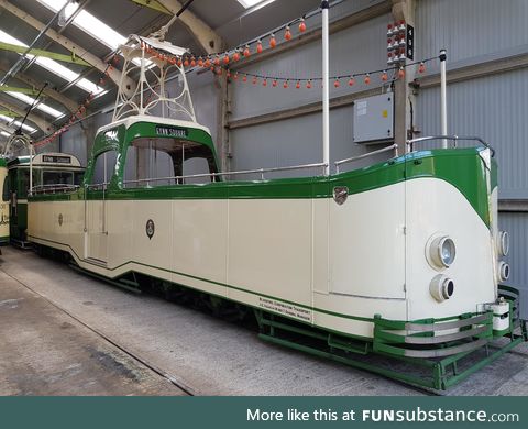 This beautiful tram from the 1930s looks like a boat!
