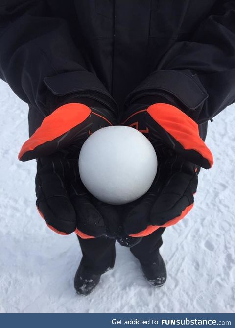 A perfect snowball