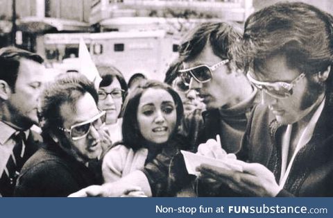 A 17 year old Madonna fighting for Elvis’s autograph back in 1975