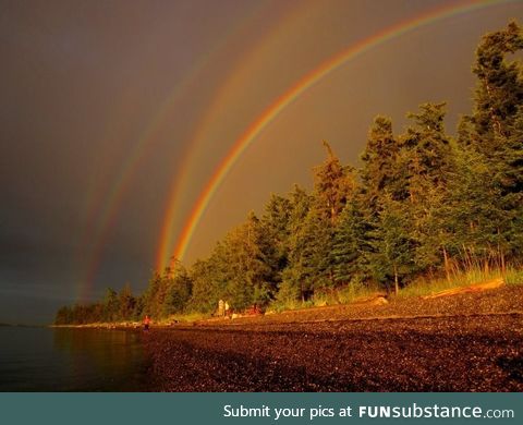 A quadrupal rainbow