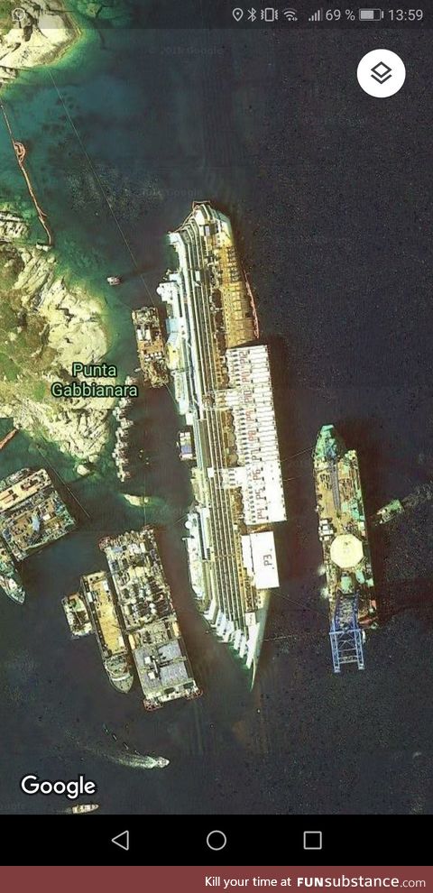 The Costa Concordia wreck as seen by Google Earth