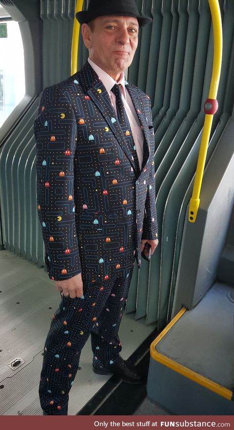 Met this guy on the bus. Awesome Suit!