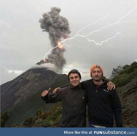 Insanely well-timed picture