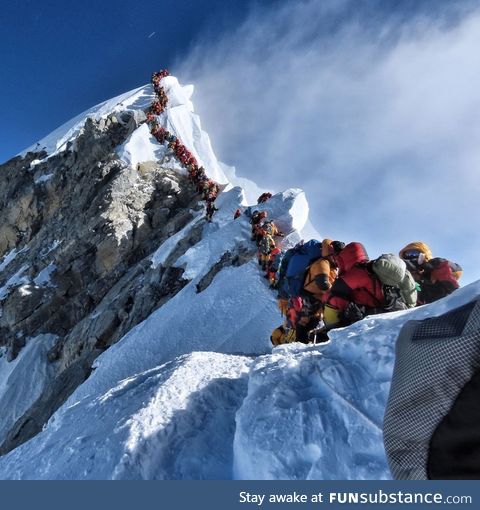 The queuing at mt Everest