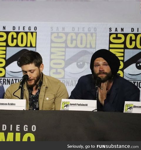 Jensen Ackles and Jared Padalecki cried in comic Con because supernatural will end in