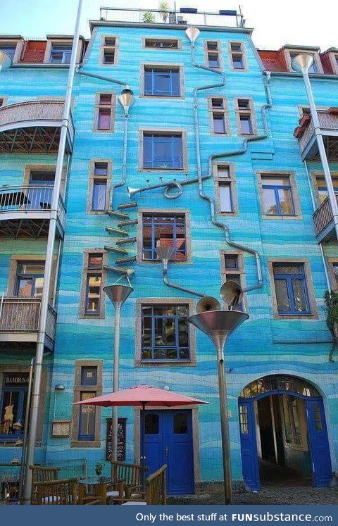 This beautiful building in Germany, in a city named Dresden, plays soft music trough the