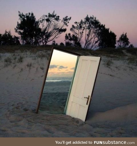 Mirrored door frame