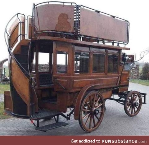 This horse-drawn bus from the 1890s