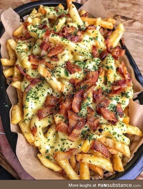 Cheesy garlic bacon fries