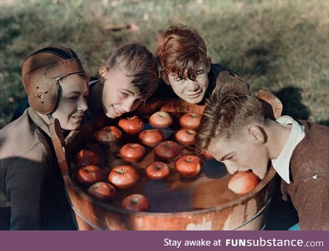 The boys bobbing for apples in West Virginia, 1939