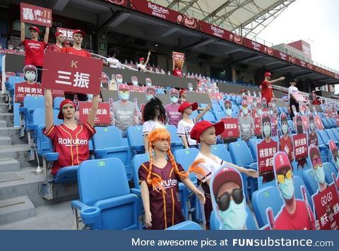 Best Taiwan baseball stadium is using mannequins and robots as fans for sports games