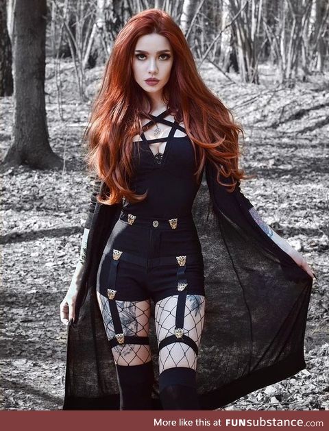 Daily Dose of Goth Girls #7: ann.siren (IG)