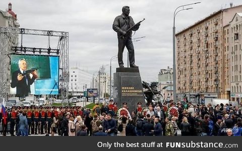 Russia unveils statue of Kalashnikov, the creator of AK-47