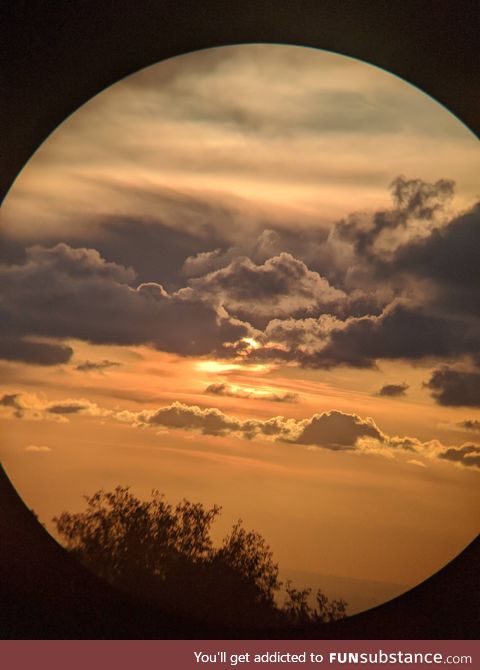 I took a photo of the sunset through my binoculars and it kind of look like jupiter