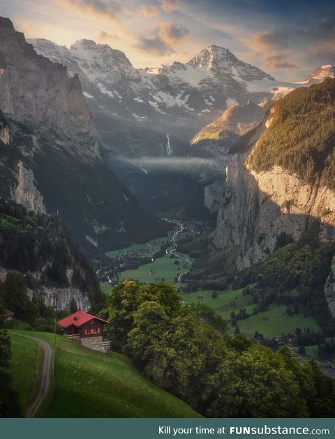 Lauterbrunnen Valley as seen from Wengen, Switzerland. IG @mindz.Eye