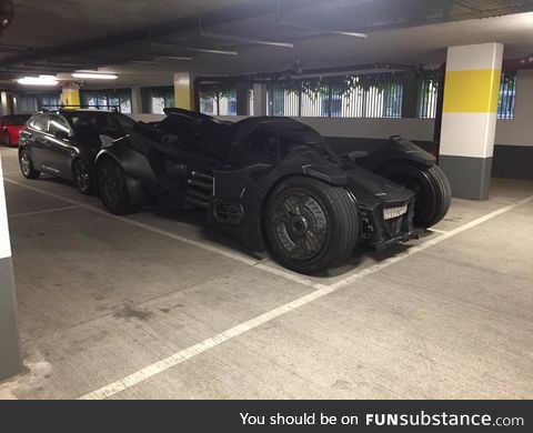 Turns out Bruce Wayne lives in my apartment block!