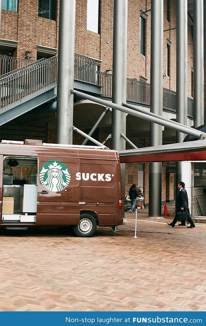 Starbucks vans with sliding doors are a bad idea