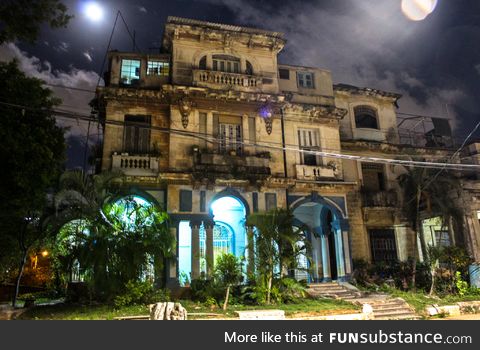 A decaying but still majestic old house in central Havana